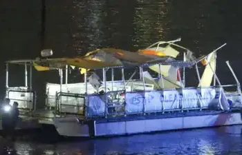 1 Dead in Mass Casualty Event After Boat Crashes Into Clearwater Ferry in Florida