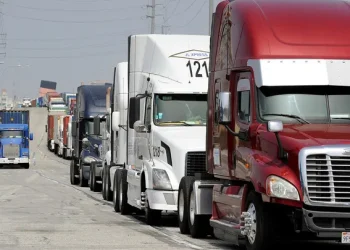 Trump to Require Truck Drivers to Pass English Literacy Tests in New Executive Order