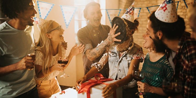 Woman labeled ‘violent’ by boyfriend’s family after birthday cake incident