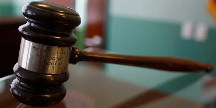 Former Postal Worker Sentenced for Stealing $1.9 Million in Business Checks in Bank Fraud Scheme