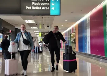 Over 300 Flight Delays at Newark Airport as Memorial Day Weekend Travel Takes Off