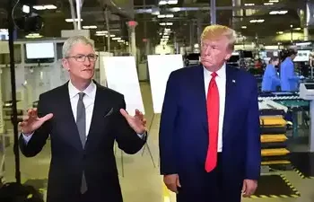 Trump Warns Apple: Make iPhones in the U.S. or Face 25% Tariff
