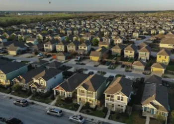 Texas House Moves Forward with Bill to Ban Property Purchases by Citizens of Certain Countries
