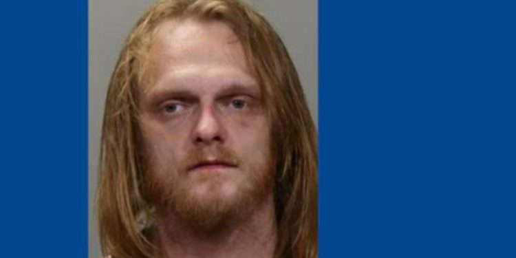 Police Hunt For Wanted Fugitive In Ohio