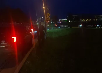 Boy arrested after allegedly threatening to shoot CPS staff member at track meet By Ryan Shiner followFollow "" to receive notifications about new pages on "". May 7, 2025 5:23 PM Published May 7, 2025 5:06 PM 1 Facebook X LinkedIn Email COLUMBIA, Mo. (KMIZ) Three boys were detained at a track meet on Tuesday night at Rock Bridge High School. One of the children was accused of threatening to shoot a Columbia Public Schools staff member, according to Columbia Police Department Assistant Chief Mark Fitzgerald. The other two boys were taken into custody for fighting. Police were initially called just after 8 p.m. about multiple fights occurring, Fitzgerald said. Fitzgerald said that no one ever reported seeing a gun and officers did not find a gun at the scene. A CPS middle school calendar shows that an eighth-grade track meet took place at the high school. Advertisement Join the conversation Have your say. Leave a comment below and let us know what you think. Read the Comments CPD Lt. Derek Moore told an ABC 17 News photographer at the scene on Tuesday night that the three main people in the fight were detained, no injuries were reported and no shots were fired. Columbia Public Schools spokeswoman Michelle Baumstark reiterated in an email that there was no gun used in any threat to staff and that it was a verbal threat. "Yesterday, we experienced an unfortunate incident at our meet. There were words exchanged between several students and an altercation between a small group of students occurred that required adult intervention. We recognize this incident, which took place toward the end of our meet, may have been alarming," an email to families provided by Baumstark says. The email to families said the incident was quickly resolved and the students involved will "receive appropriate consequences from both the school and MSHSAA for their behavior." The statement says officers also responded to a second disturbance that took place off campus.