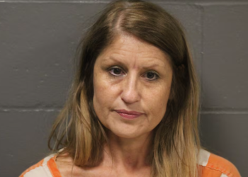 Woman facing life in prison after meth and firearms found in Camdenton business