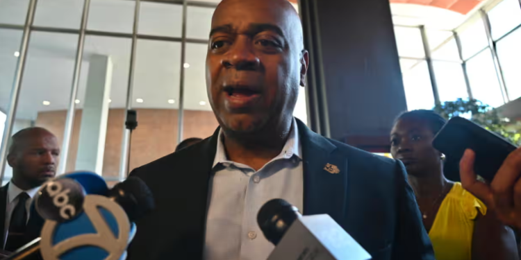 New Jersey Mayor to Continue Legal Battle Against ICE Detention Center After Arrest