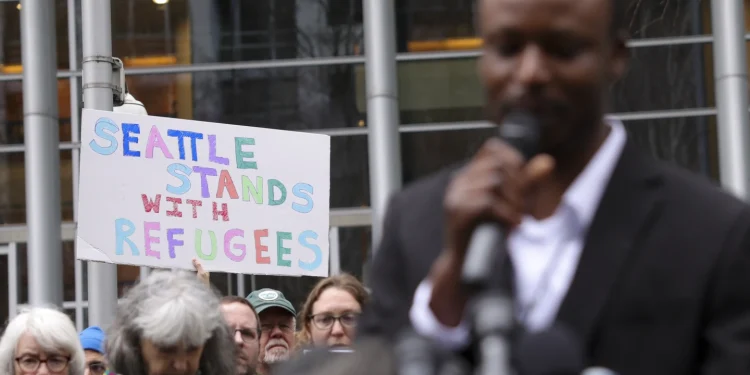 Judge Orders Trump Administration to Admit 12,000 Refugees, Rejects Narrow Interpretation