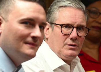 Labour to Require ‘Fluent English’ for UK Work Visas Under Tougher Immigration Plan