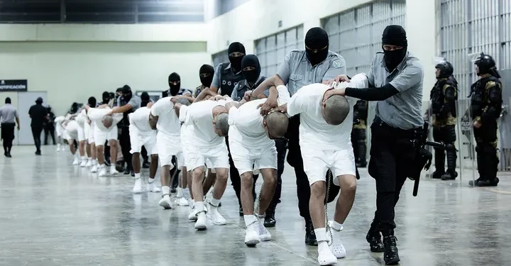 Judge Upholds Trump’s Authority to Deport Criminal Migrants Under Alien Enemies Act